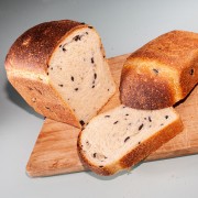 Voir la recette, Pain de mie levain naturel aux olives noires